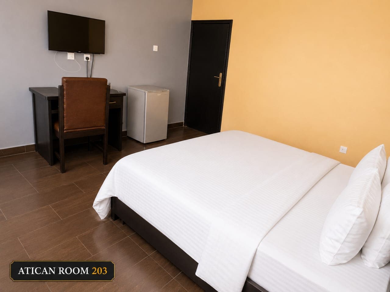 Room bf6e74ee-2182-40de-aa4d-178a87d0130f main image