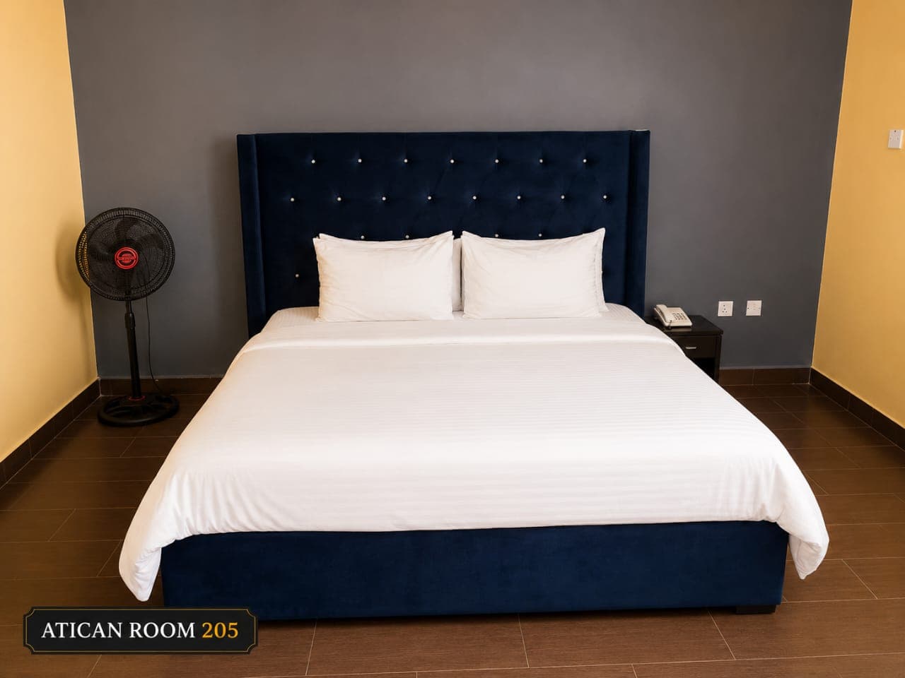 Room ffc788c6-b705-4dc7-819f-709b0f3f174d main image